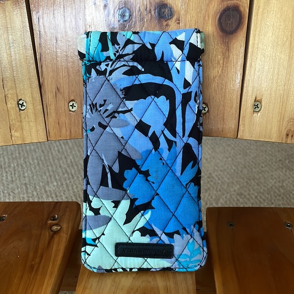 Vera Bradley Tote w/ eyeglass case - Picture 3 of 3